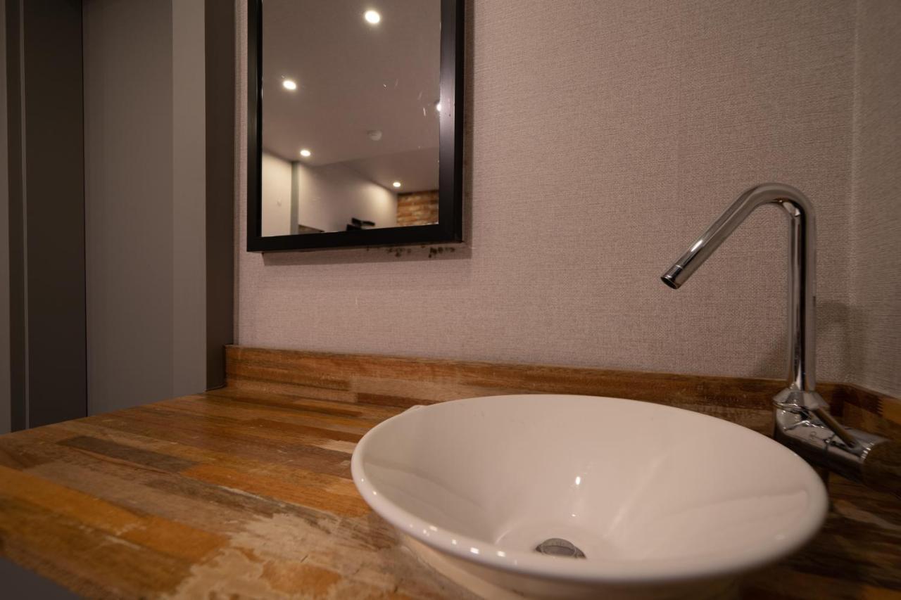 No25 Hotel Yeonsan Pusan Zewnętrze zdjęcie