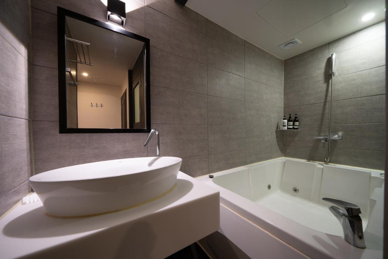 No25 Hotel Yeonsan Pusan Zewnętrze zdjęcie